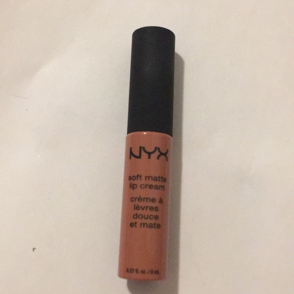 ⚡️NYX Cosmetics Soft Matte Lip Cream - Picture 1 of 2